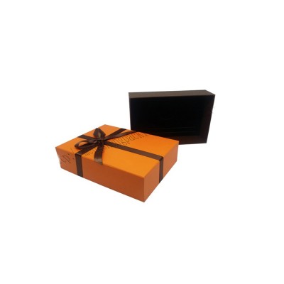 Decorative Custom Made Cardboard Gift Box with Ribbon